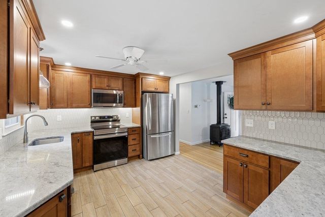 36 Constance Street, Merrimack, NH 03054