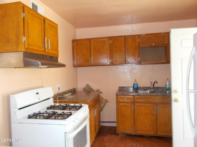 7724 MUSTANG Avenue, El Paso, TX 79915