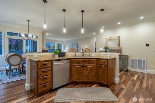 711 SE Pheasant Run, College Place, WA 99324