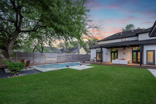 224 W 30th Street, Houston, TX 77018