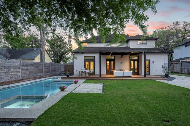 224 W 30th Street, Houston, TX 77018