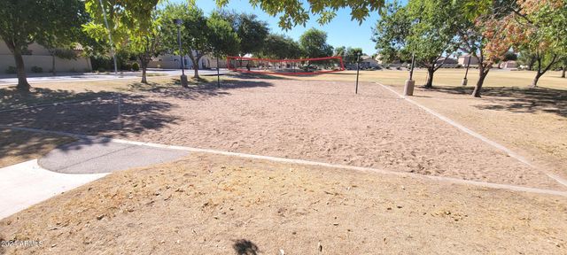 1832 S FALCON Drive, Gilbert, AZ 85295