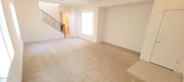 1832 S FALCON Drive, Gilbert, AZ 85295