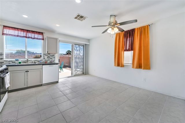 848 Angelus Oaks Drive, Henderson, NV 89011