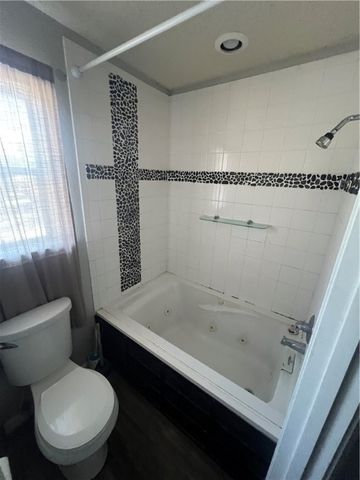 2322 Vialoux Dr, Corpus Christi, TX 78418