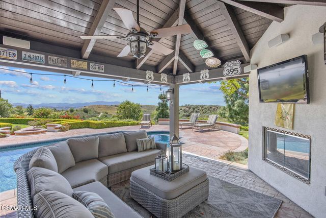 7379 Zaharias Court, Moorpark, CA 93021