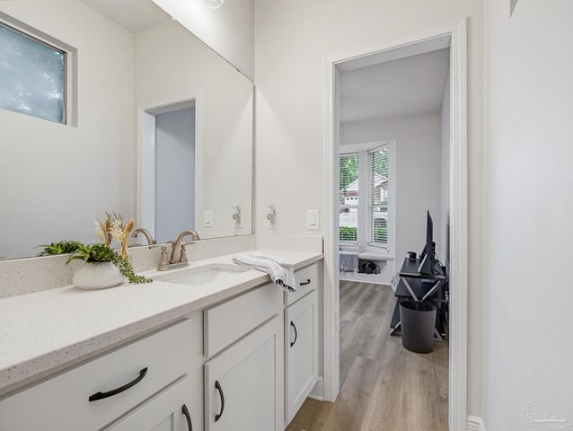 5821 Creek Station Dr, Pensacola, FL 32504