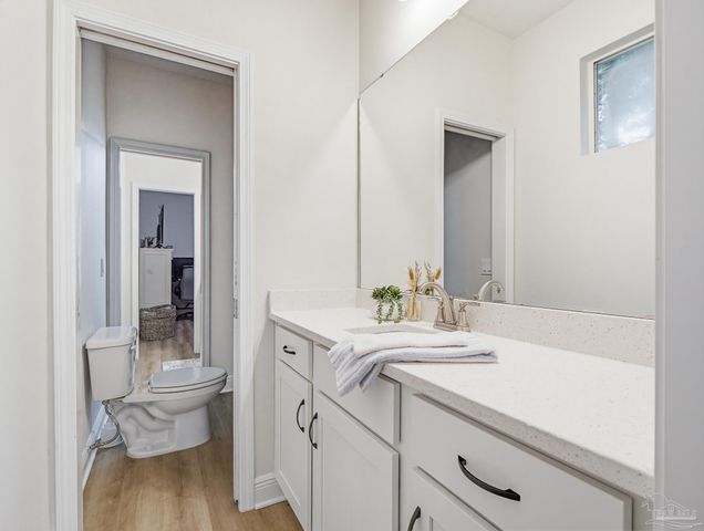 5821 Creek Station Dr, Pensacola, FL 32504