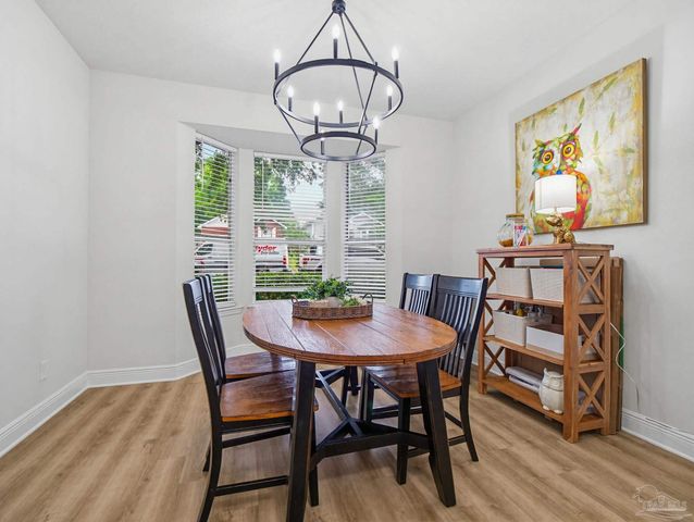 5821 Creek Station Dr, Pensacola, FL 32504