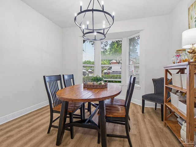 5821 Creek Station Dr, Pensacola, FL 32504