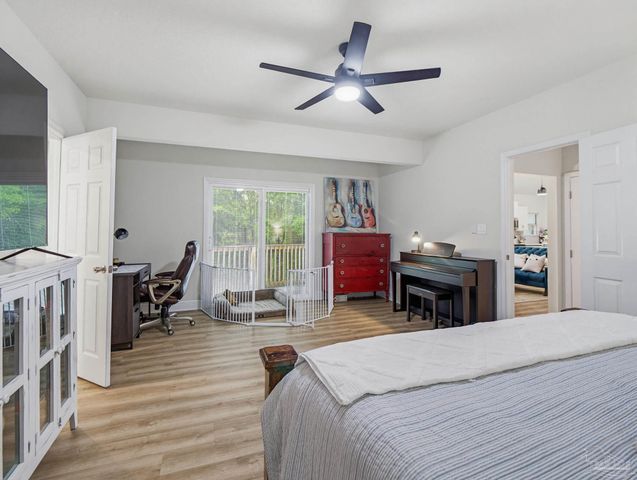 5821 Creek Station Dr, Pensacola, FL 32504