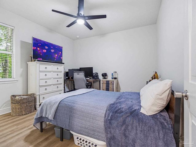 5821 Creek Station Dr, Pensacola, FL 32504