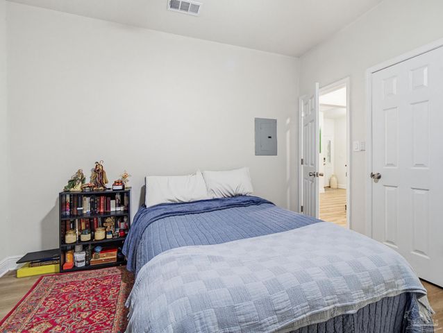 5821 Creek Station Dr, Pensacola, FL 32504