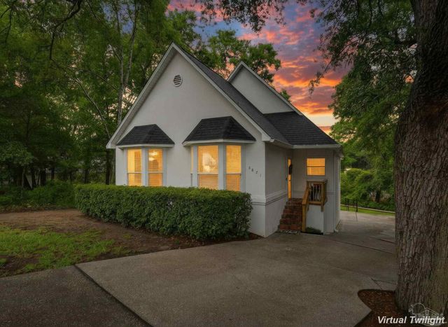 5821 Creek Station Dr, Pensacola, FL 32504