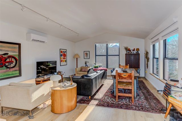 315 S D Street, Livingston, MT 59047