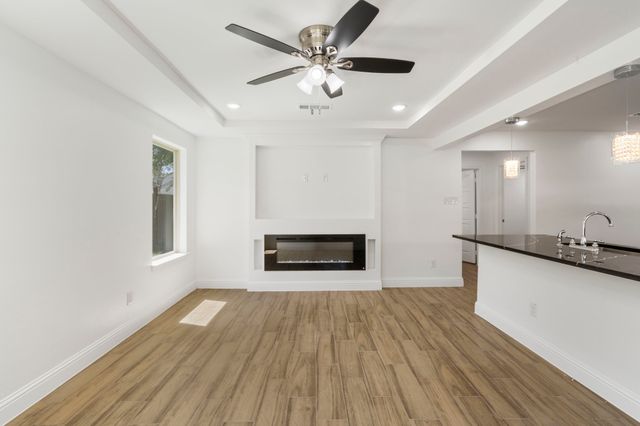 825 Apache Trace, Grand Prairie, TX 75051