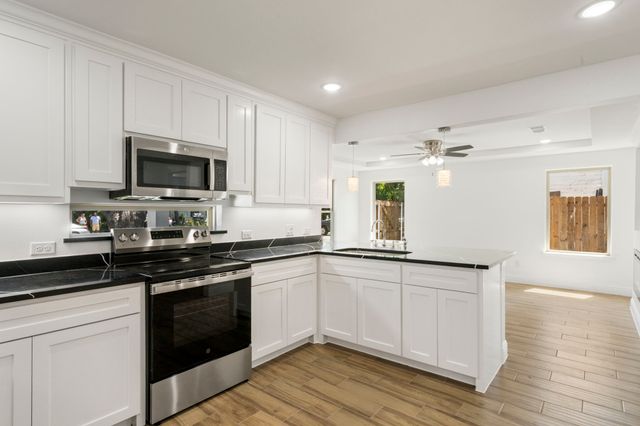 825 Apache Trace, Grand Prairie, TX 75051