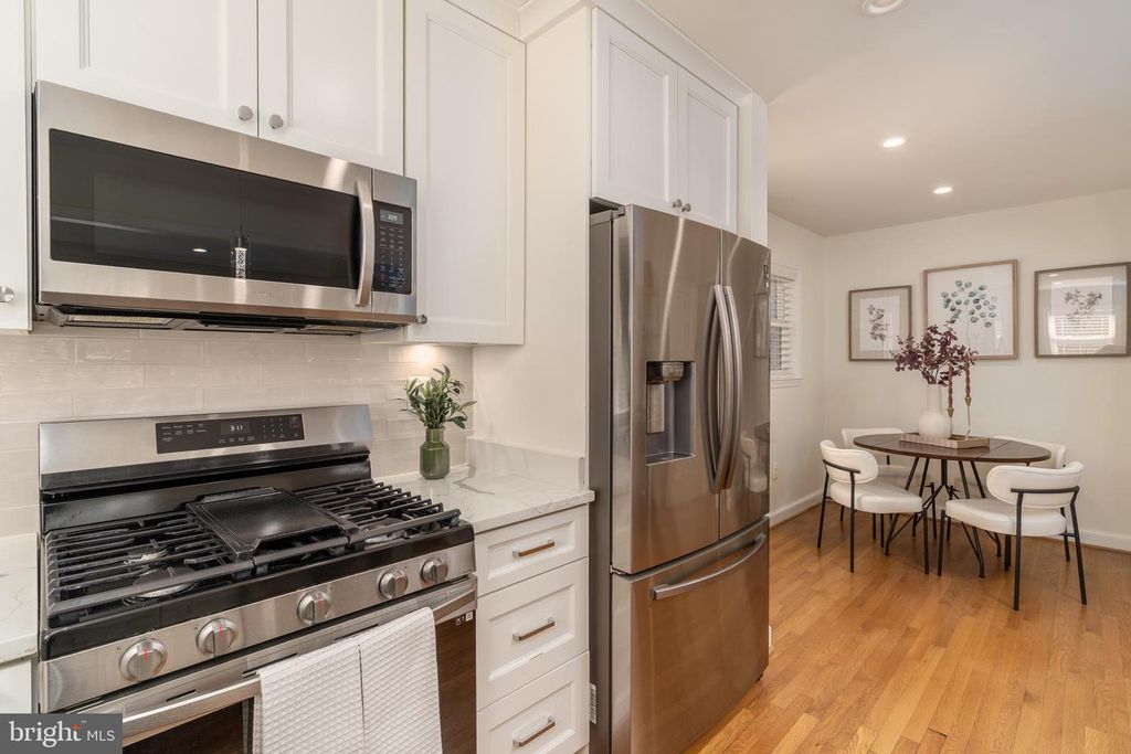 Image 13 of property listing at 1807 AUGUST DR, Silver Spring, MD 20902