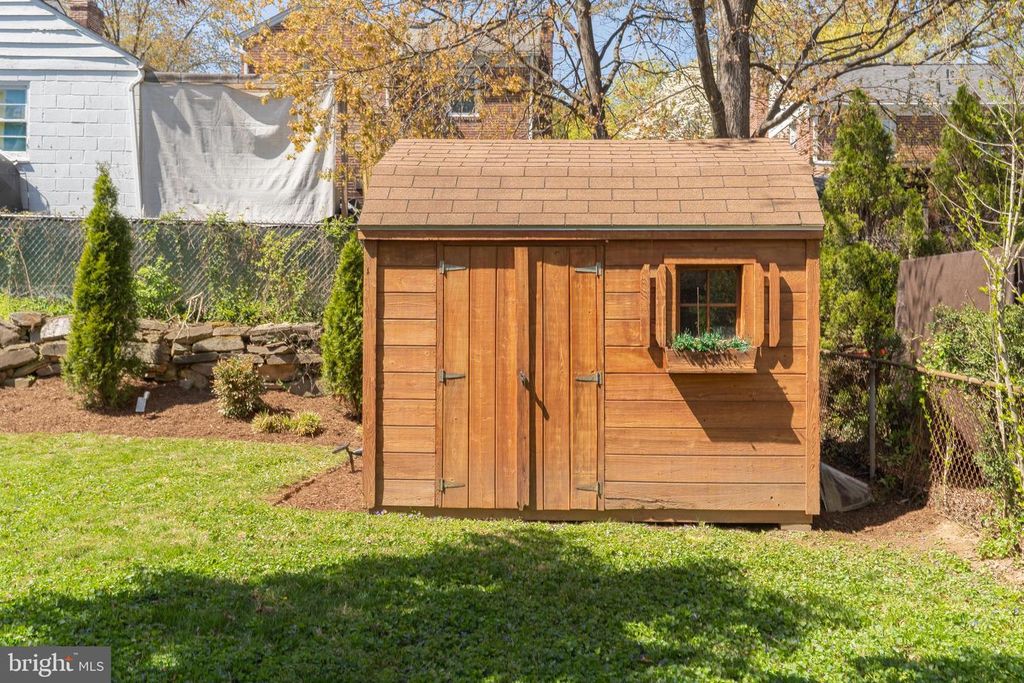 Image 42 of property listing at 1807 AUGUST DR, Silver Spring, MD 20902