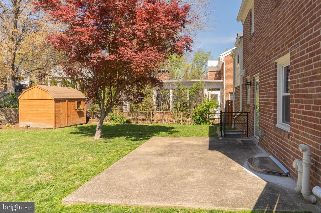 Image 45 of property listing at 1807 AUGUST DR, Silver Spring, MD 20902