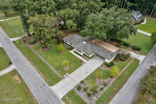 509 W Nash Street, Elm City, NC 27822