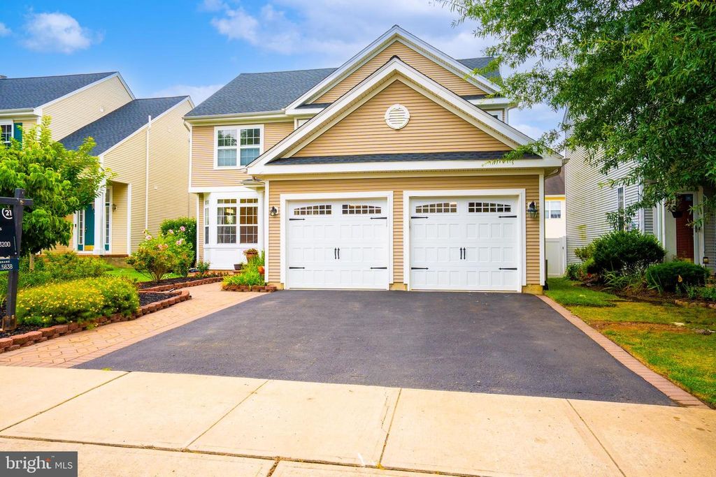 24 ORCHID DR, Plainsboro, NJ 08536