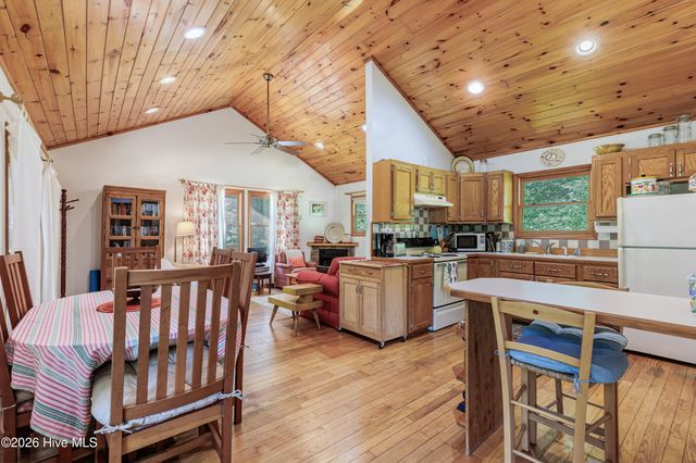 6488 Yellow Creek Road, Robbinsville, NC 28771
