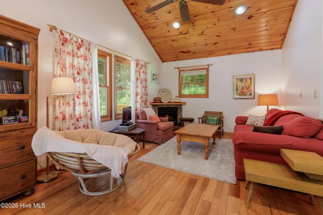 6488 Yellow Creek Road, Robbinsville, NC 28771