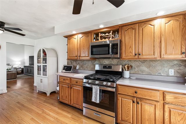 26 Manning Drive, East Providence, RI 02915