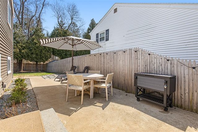 26 Manning Drive, East Providence, RI 02915