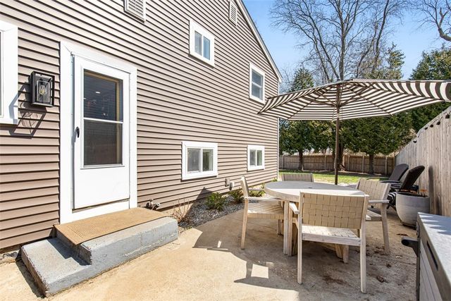 26 Manning Drive, East Providence, RI 02915