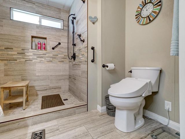 38703 Desert Greens Drive E, Palm Desert, CA 92260