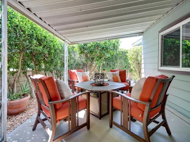 38703 Desert Greens Drive E, Palm Desert, CA 92260