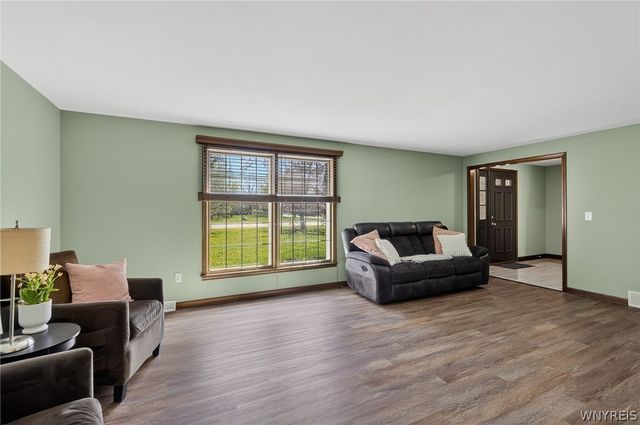 130 Paradise Road, Amherst, NY 14051