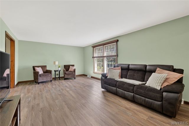 130 Paradise Road, Amherst, NY 14051
