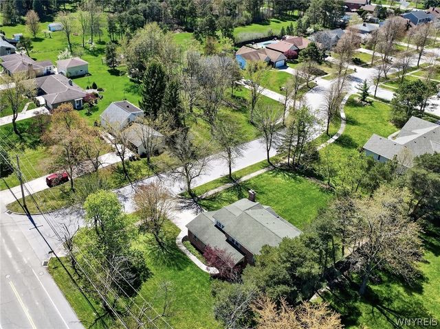 130 Paradise Road, Amherst, NY 14051