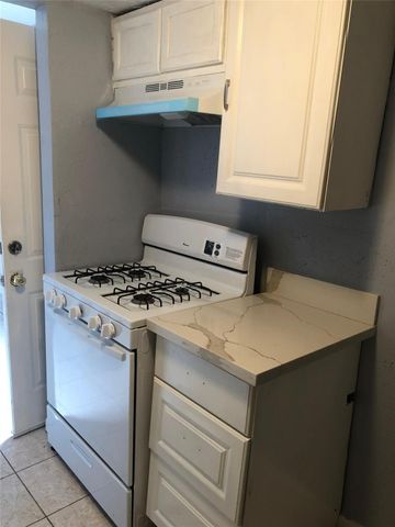 9714 Galaxy Street, Houston, TX 77078