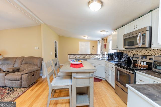 109 Stillwater Road, Bloomingdale, GA 31302