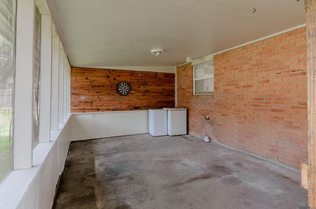 59156 Maple St, Plaquemine, LA 70764