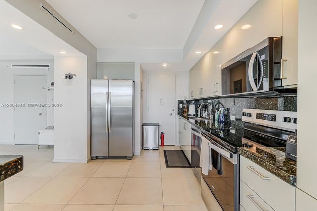 5055 Collins Ave 3K, Miami Beach, FL 33140