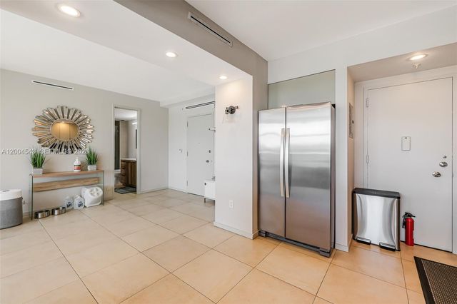 5055 Collins Ave 3K, Miami Beach, FL 33140