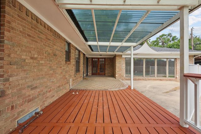 2915 Touraine Drive, Dallas, TX 75211