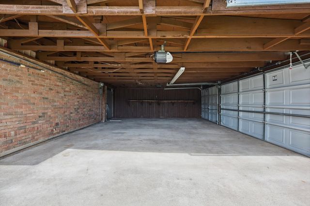2915 Touraine Drive, Dallas, TX 75211