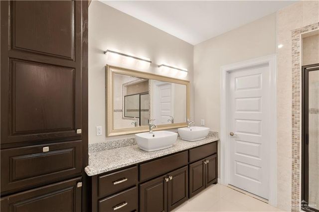 13517 N 34th Street, Edinburg, TX 78541