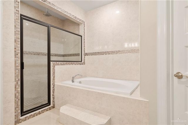 13517 N 34th Street, Edinburg, TX 78541