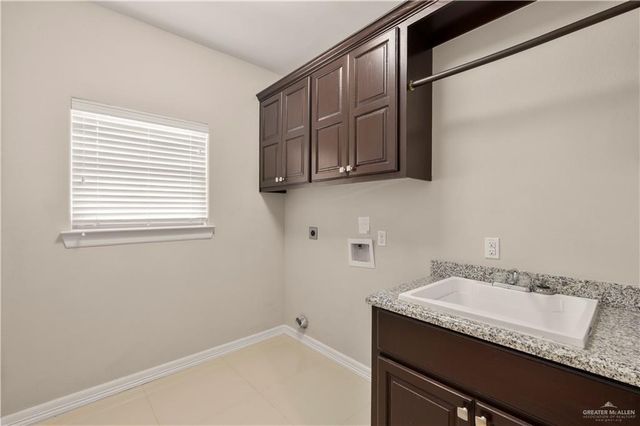 13517 N 34th Street, Edinburg, TX 78541