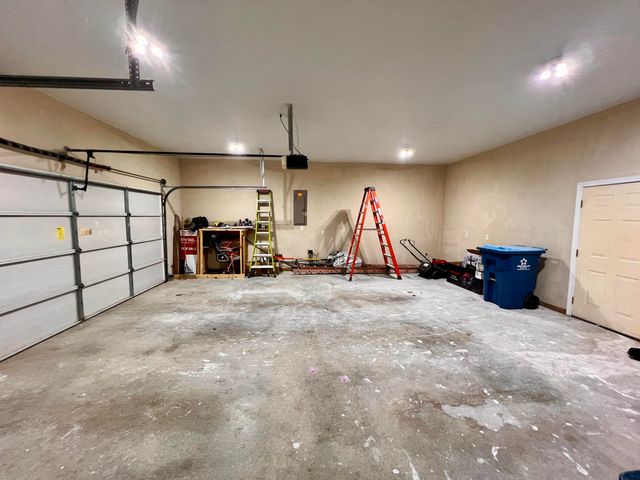 238 Country Bluff Drive, Branson, MO 65616