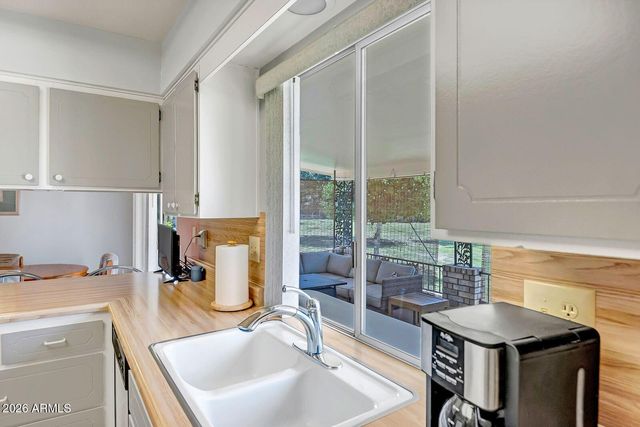 9613 W OAK RIDGE Drive, Sun City, AZ 85351