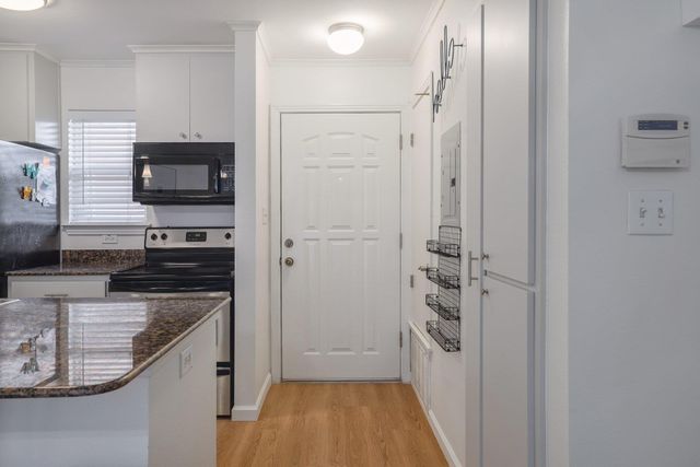 1422 Collier ST 105, Austin, TX 78704