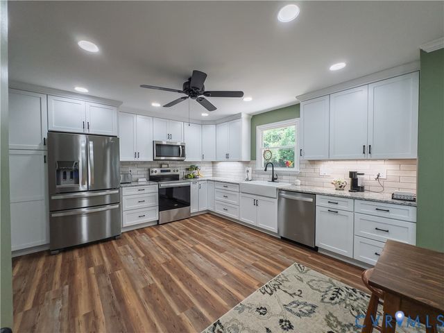 932 Germar Ct, Colonial Heights, VA 23834